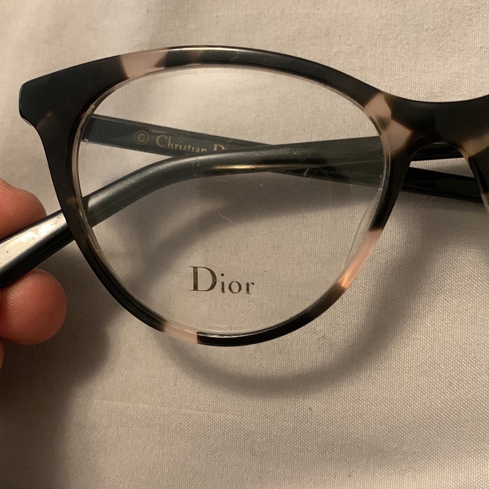 Dior Women’s Glasses. No prescription! - Picture 2 of 8